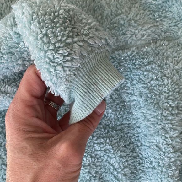 Disney Parks WDW Aqua Teal Turquoise Fluffy Sherpa Spirit Jersey Kids Sz Large - Picture 14 of 14